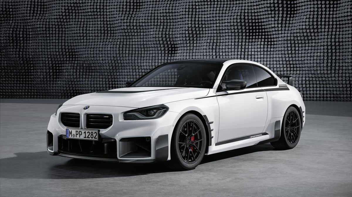 BMW ukazuje M2 v továrním tuningu od M Performance